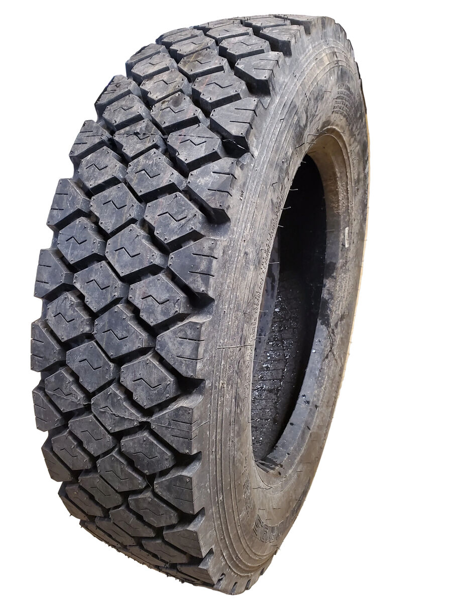 NOS MILESTAR BD733 BSW  225 70 19.5 128/126L 14PLY COMMERCIAL TIRE 21105013