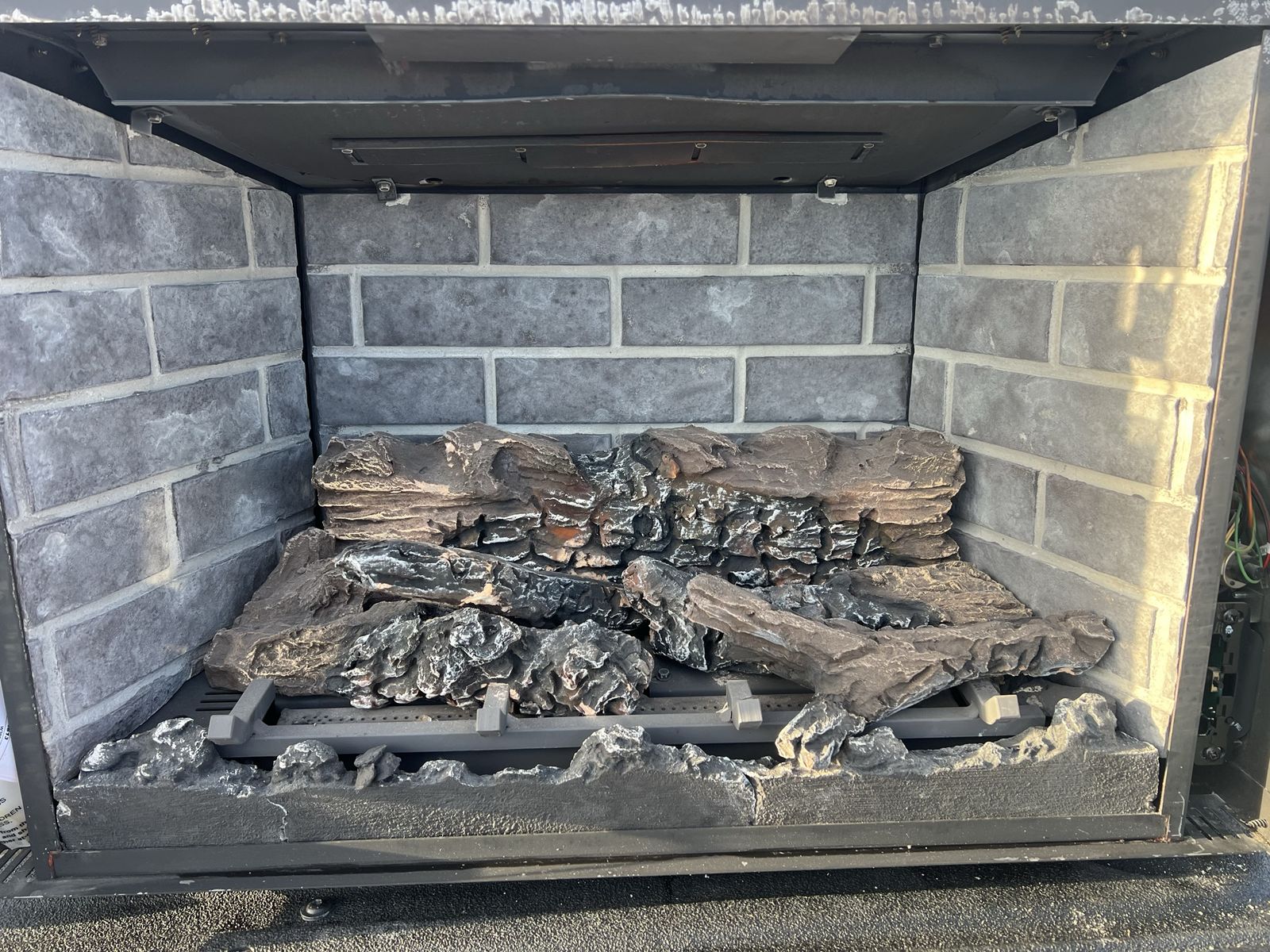 Nepoleon Oakville X3 Gas Fireplace