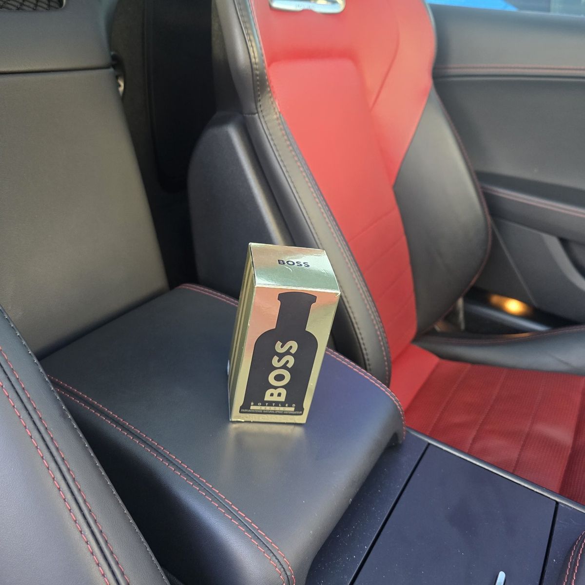 Hugo Boss Bottled Absolu Parfum (Cologne)