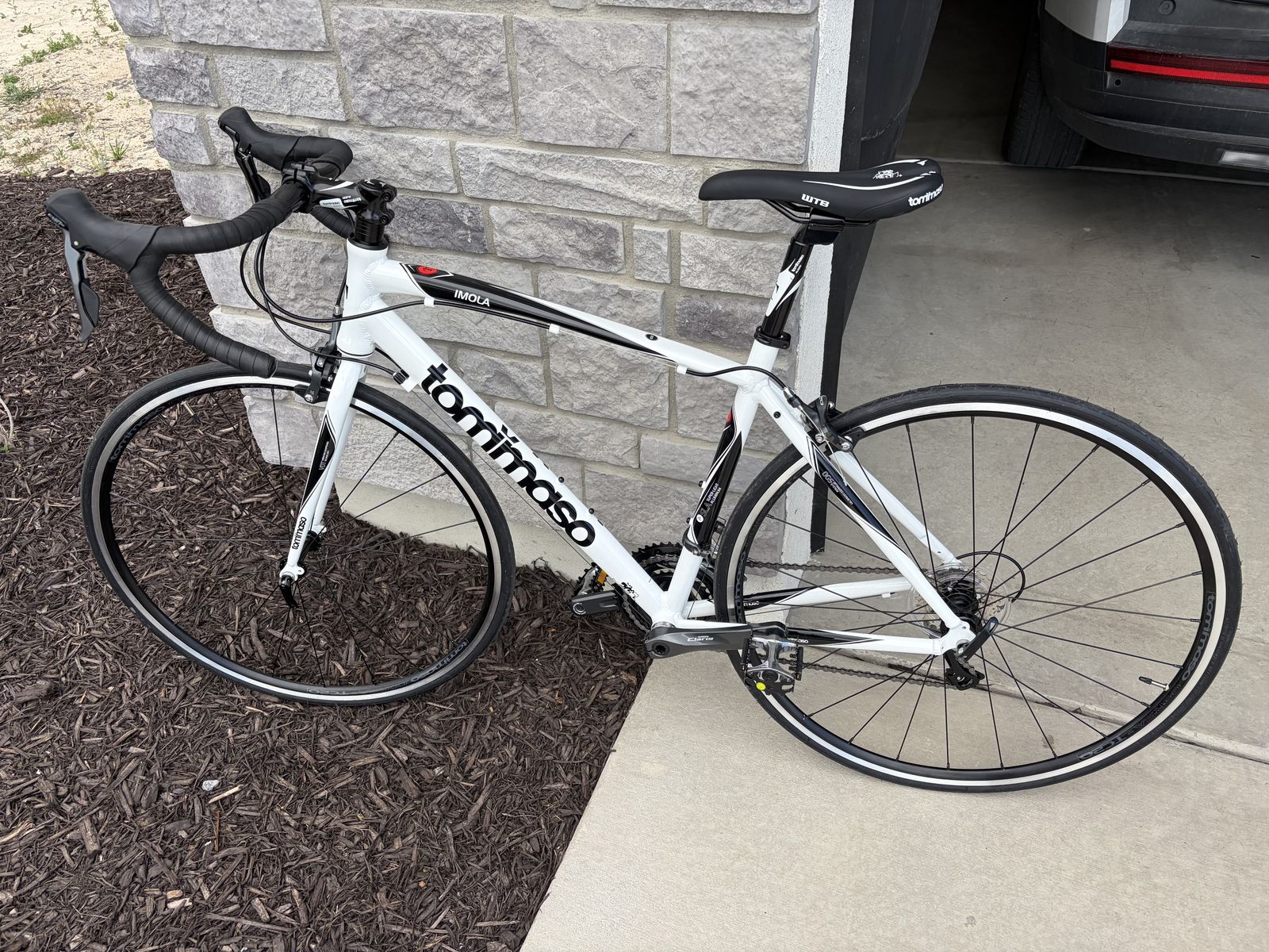Tommaso Imola Road Bike