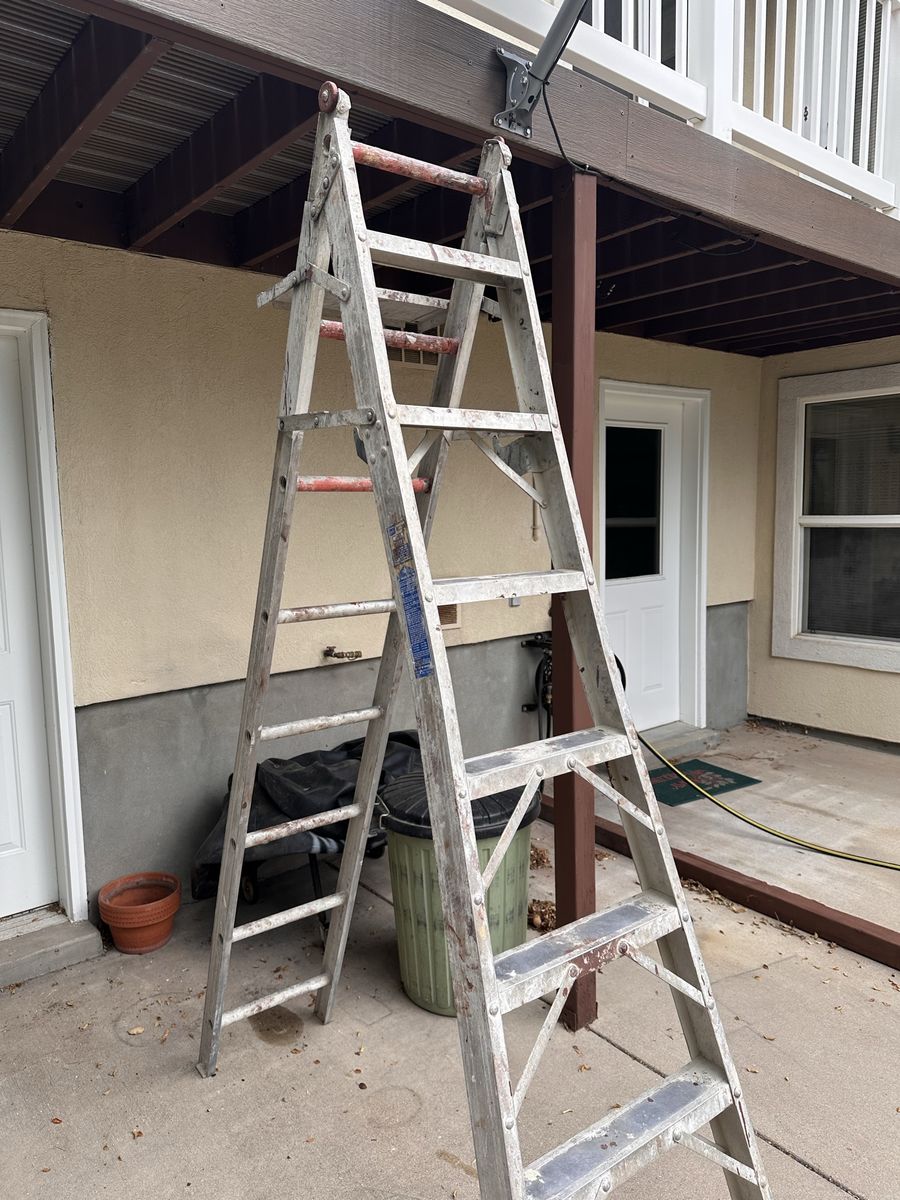 8 foot aluminum ladder
