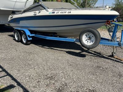 1993 sea swirl 22 ft
