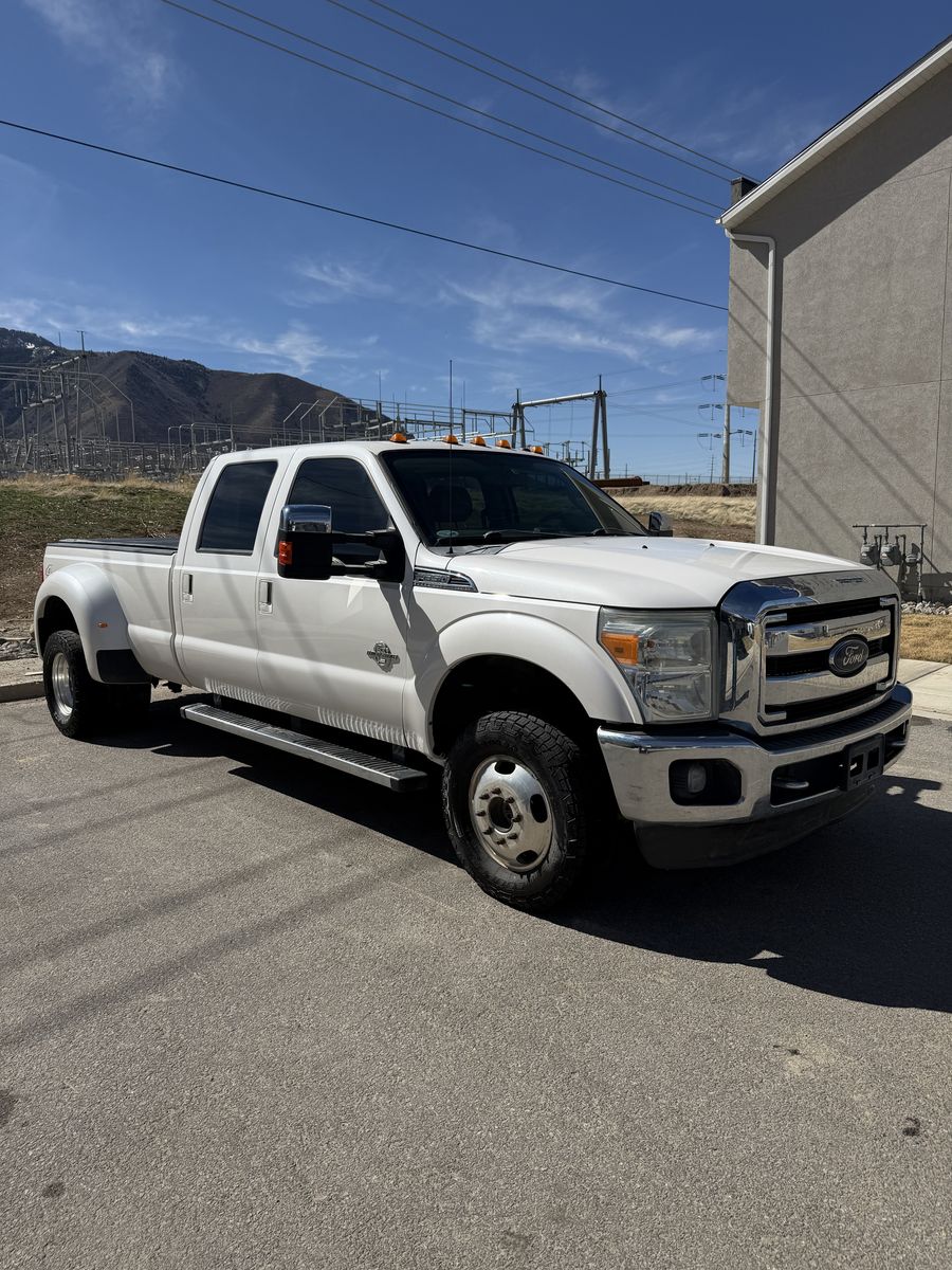 2013 FORD F350 SUPER DUTY Lariat