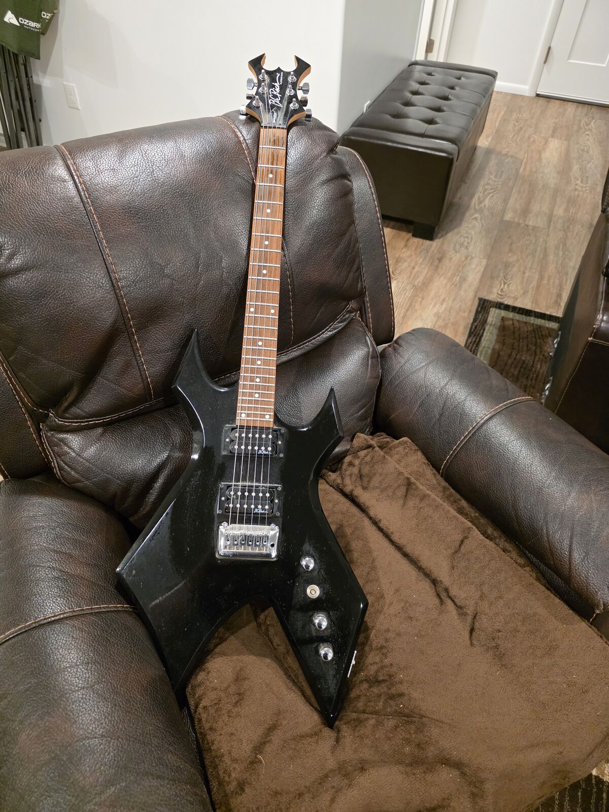 B.C. rich warlock platinum series