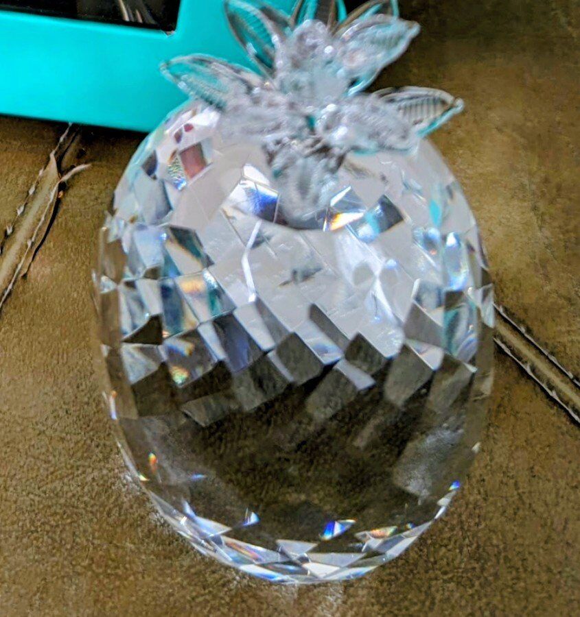 Crystal Pineapple decor- NEW