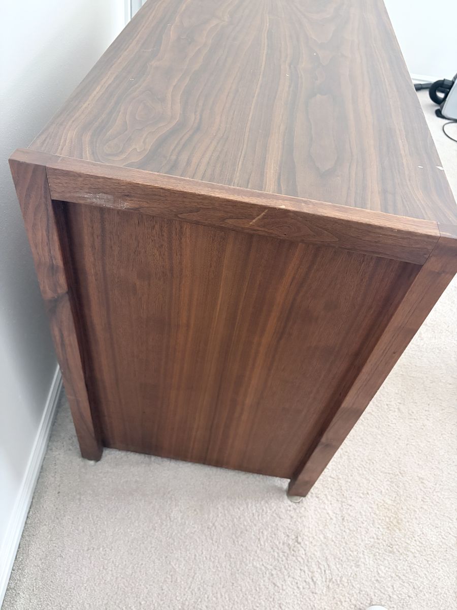 Main image 4