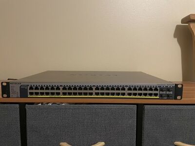 Netgear ProSafe GS752TP 48Port Gigabit SmartSwitch