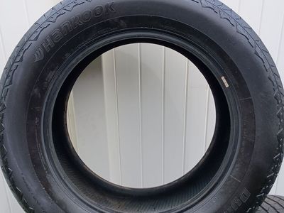 Truck tires hankook 275 60 20 RT set of 4