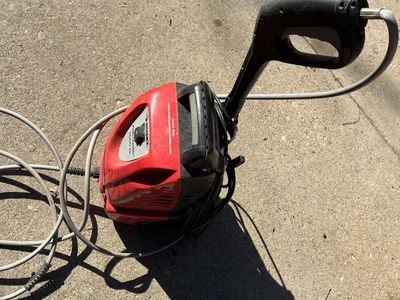 Husky pressure washer 1550psi Electric power.