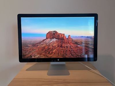 Apple 27" Thunderbolt Display Monitors — 4 Available