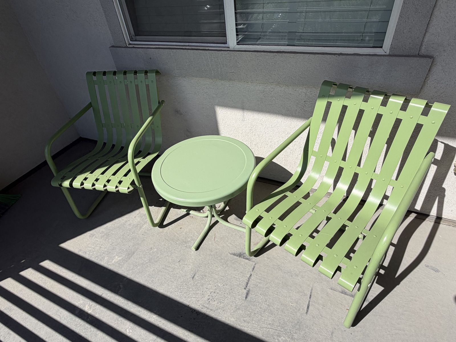 Retro patio chairs and table