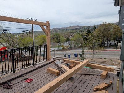 Bravo Builders | Custom Decks | Patio Builder | Composite Decking | Railings | Repair
