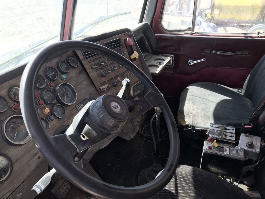 Main image 4