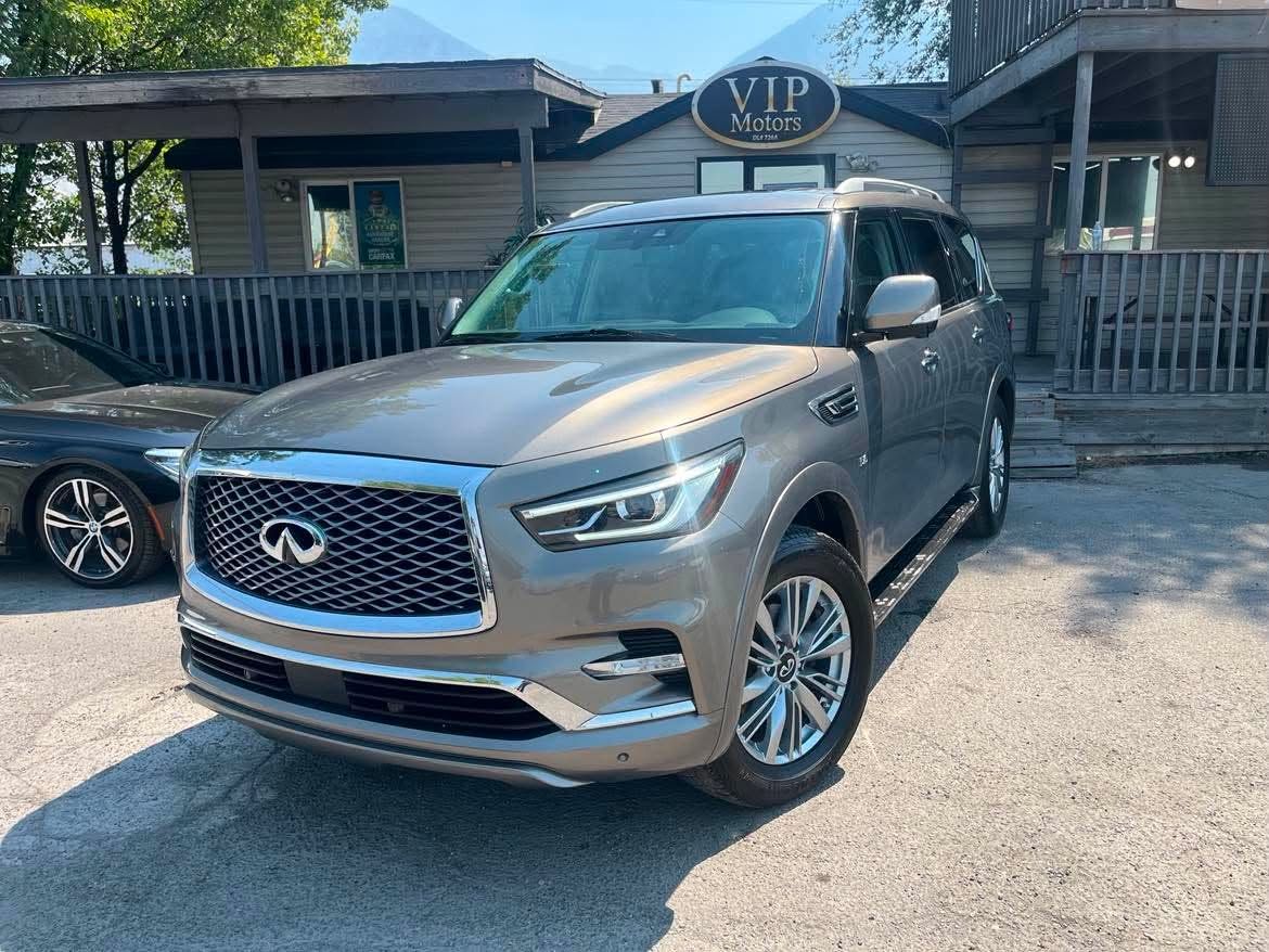 2019 Infiniti QX80 Luxe