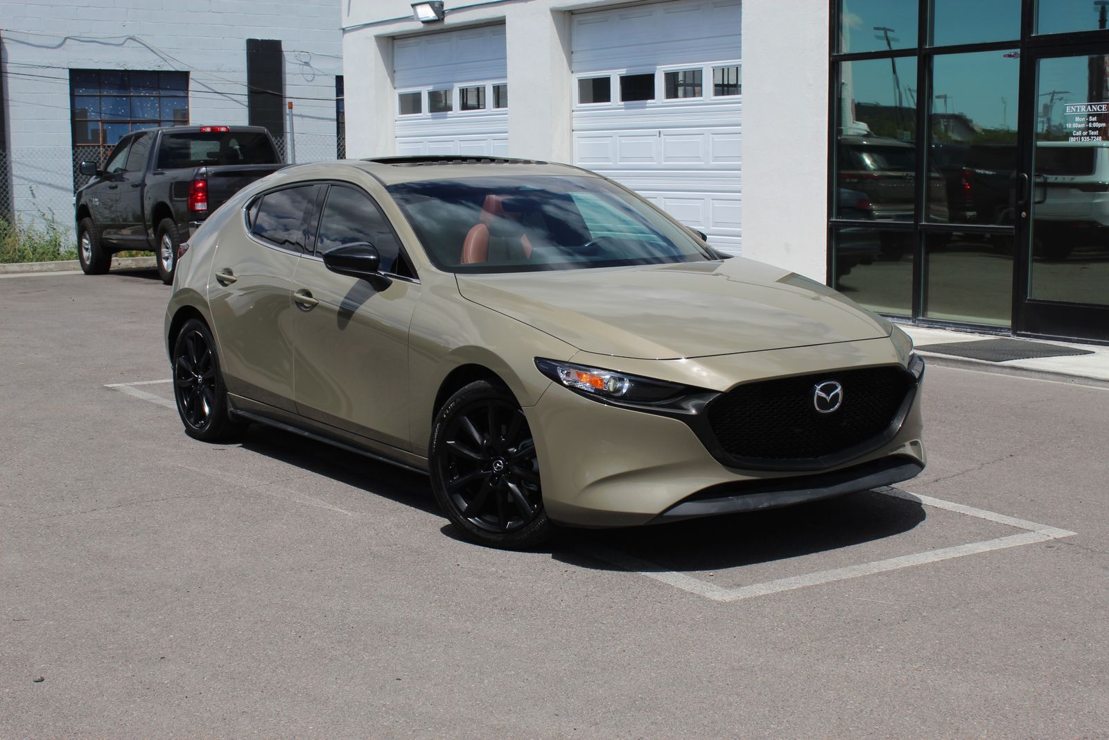 2024 Mazda Mazda3 Hatchback 2.5 Carbon Turbo