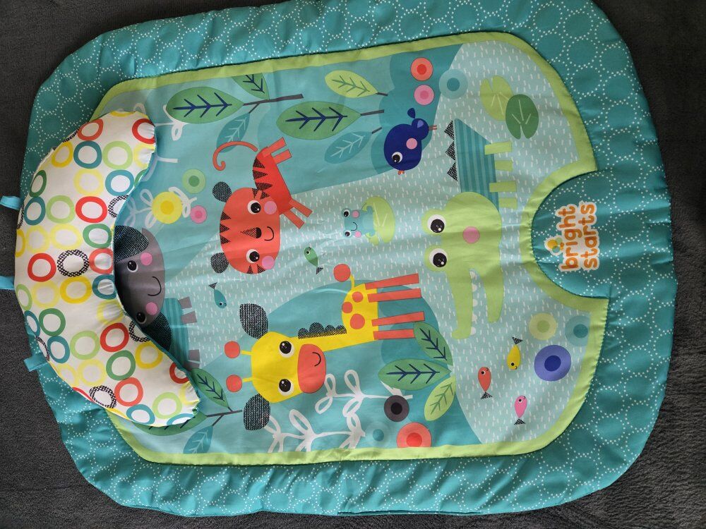 Bright Stars Prop Mat for Tummy Time