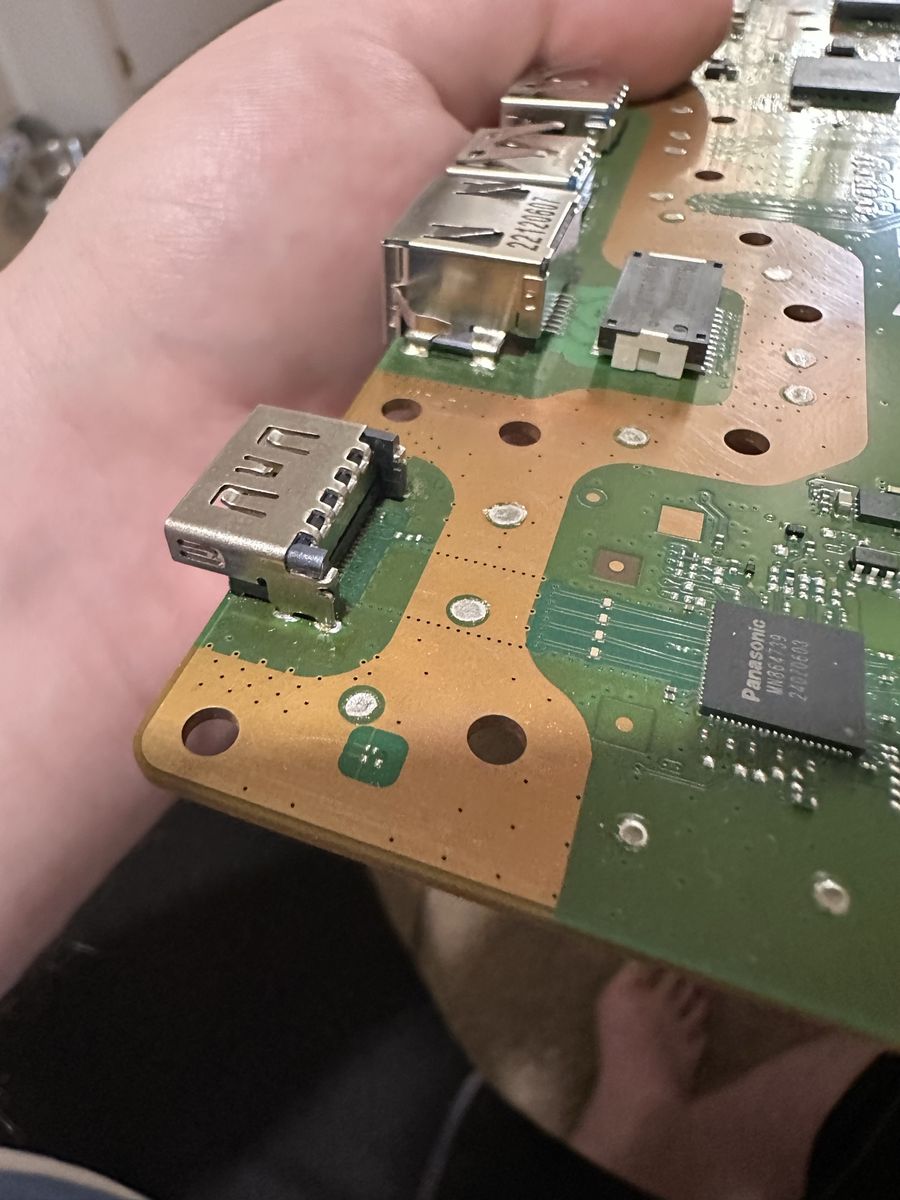 Main image 4