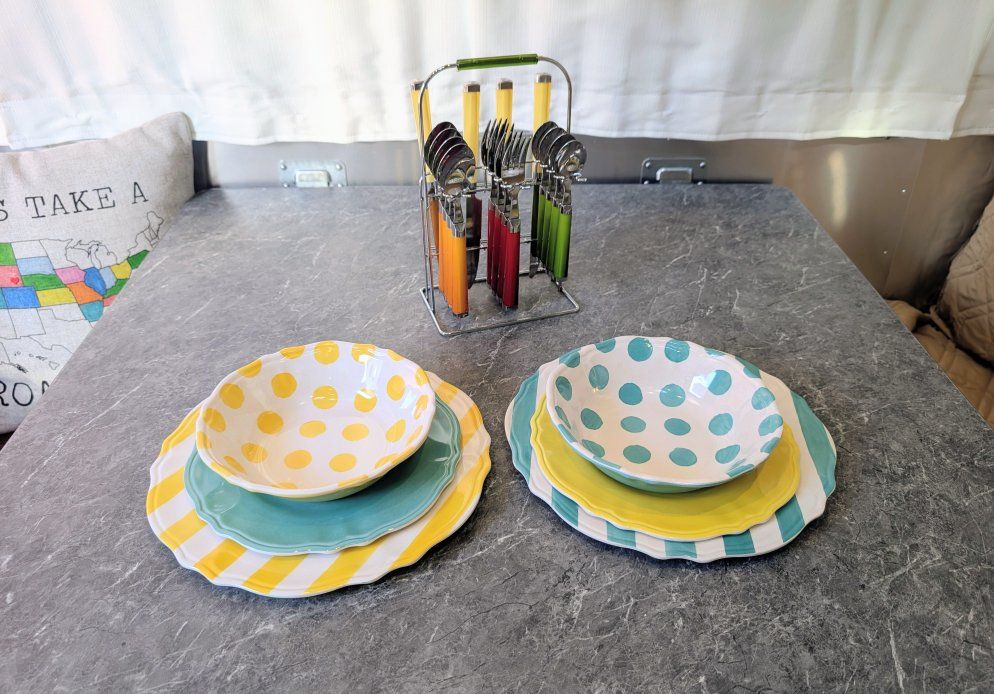 Airstream Camper Dinner Plate, Bowl, Silverware Se