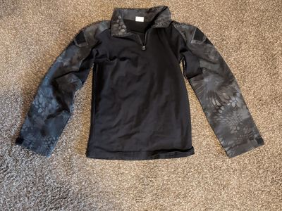 men's L airsoft shirt