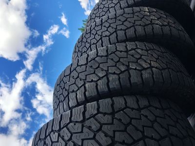 285/70r17 Falken wildpeak at3w