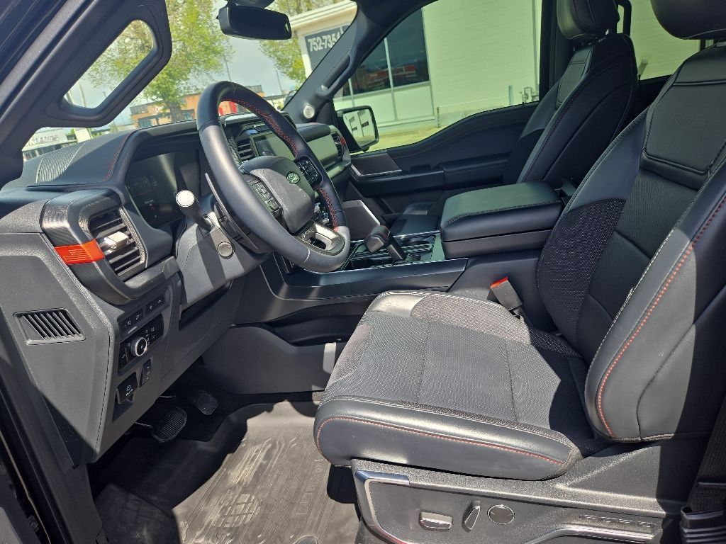 Main image 14