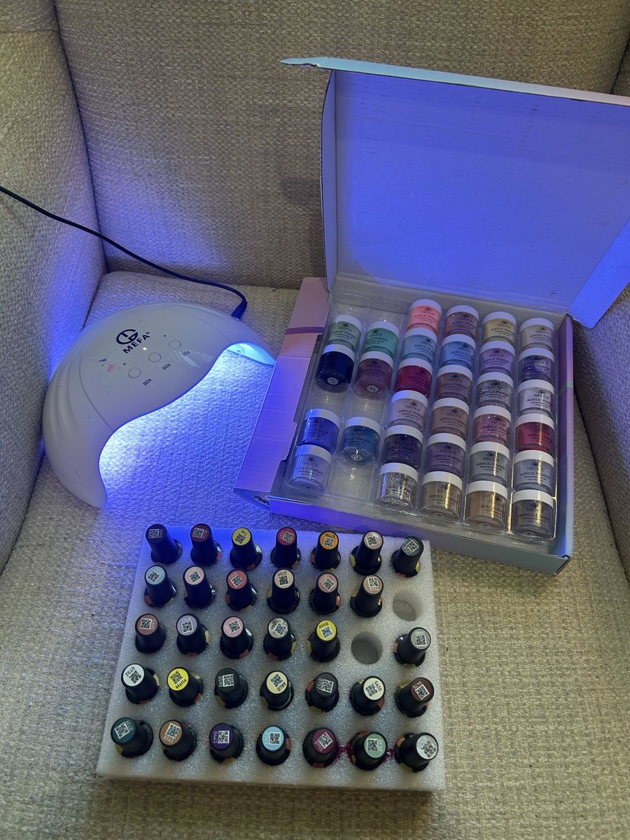 Nail kit- powder, gel polish, UV light