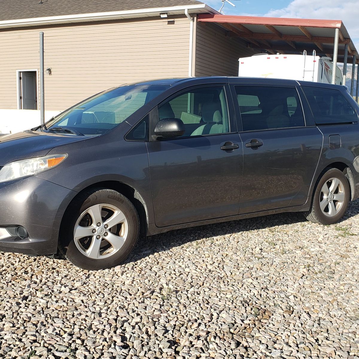 2013 Toyota Sienna Base 7-Passenger