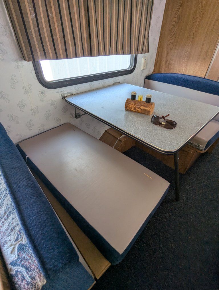 Main image 6