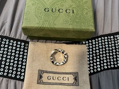 Gucci ring