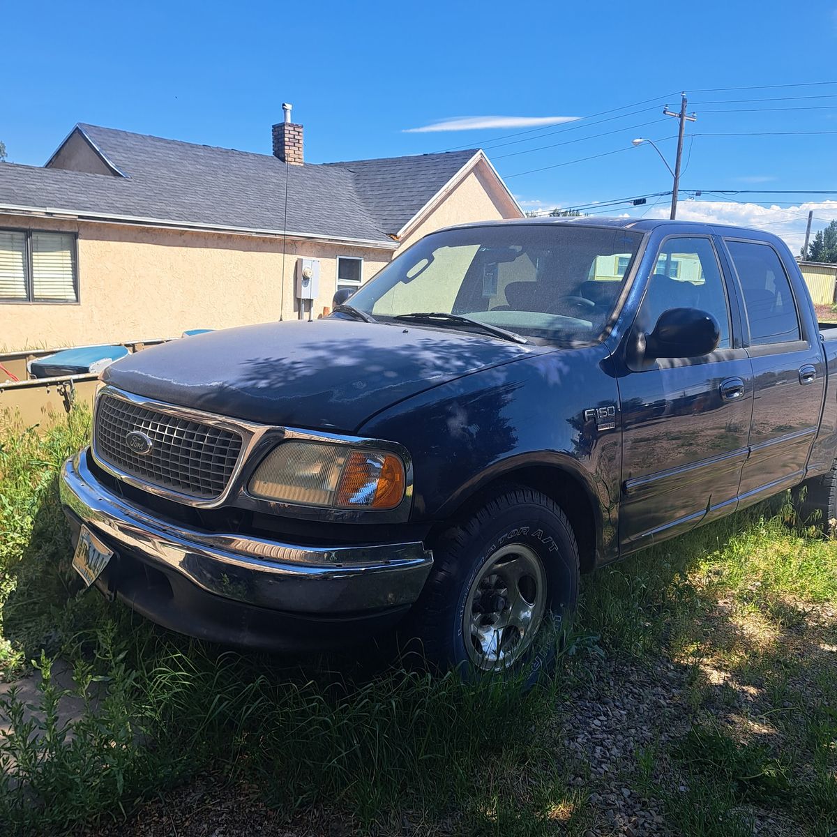 2001 Ford 150 LXT super cab 2d