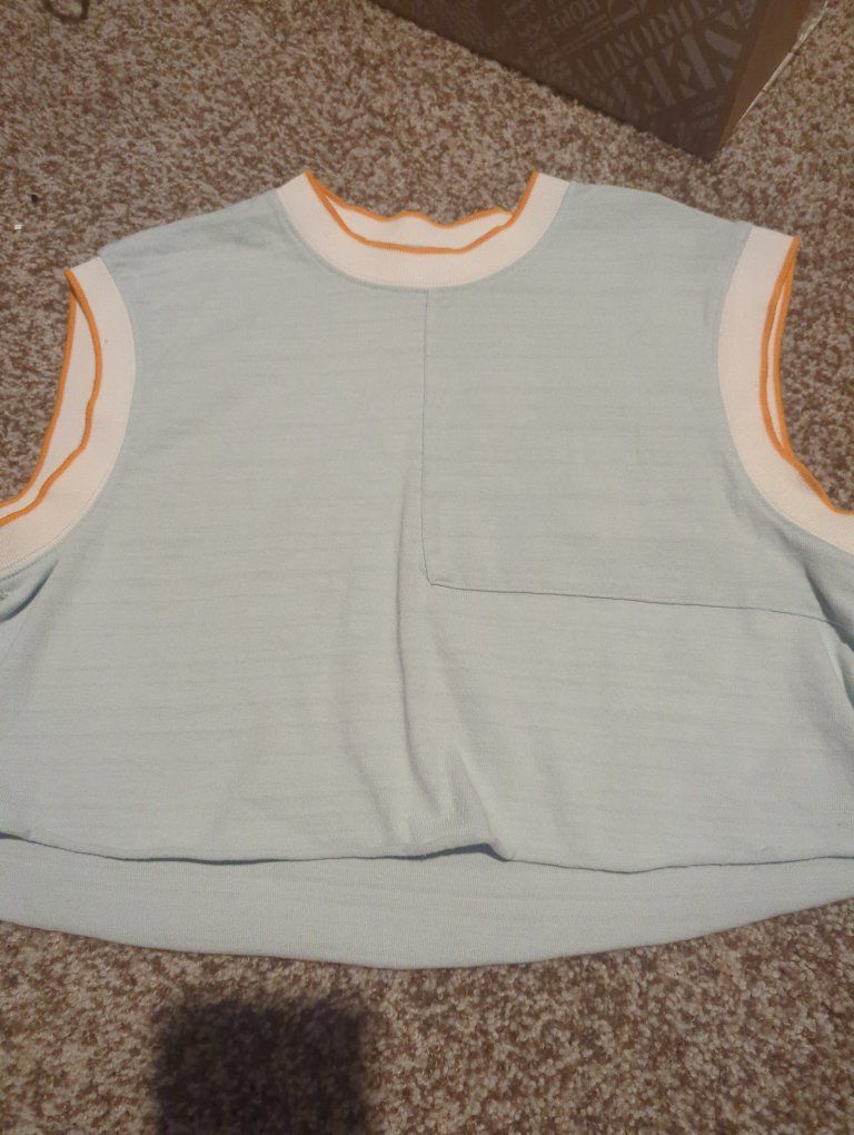 Small bdg Urban outfitters crop muscle top