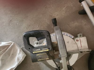 chop saw with carbide blade