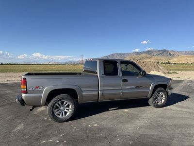 2000 Chevrolet Silverado 1500 LS