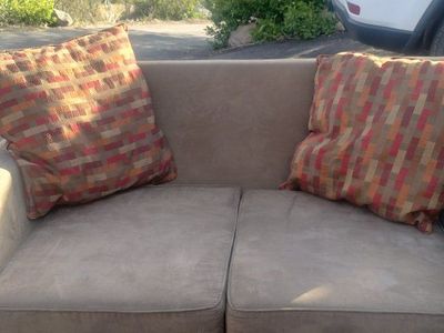 Almost new loveseat
