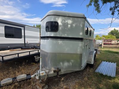 1996 Logan Coach Two Horse Slant