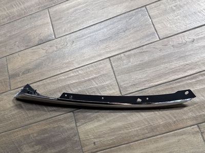 Grille molding extension Driver side for Honda Civic 2018