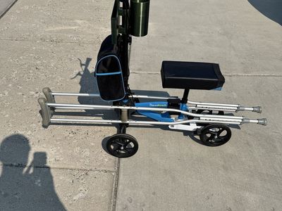 Knee Scooter Deluxe