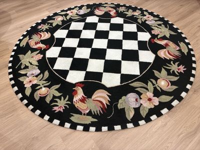7'10 Round Classy Farmhouse Rug