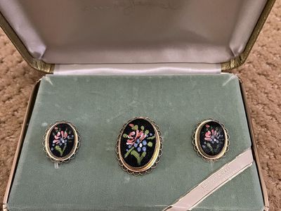 Petti-Pointe Pin and Earring Vintage Set - 1950's
