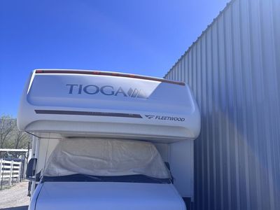 clean and cozy Tioga Fleetwood motorhome
