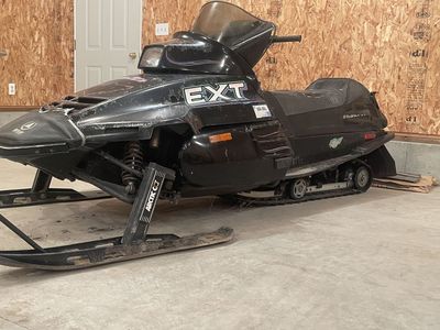1992 Arctic Cat EXT 550 Snowmobile