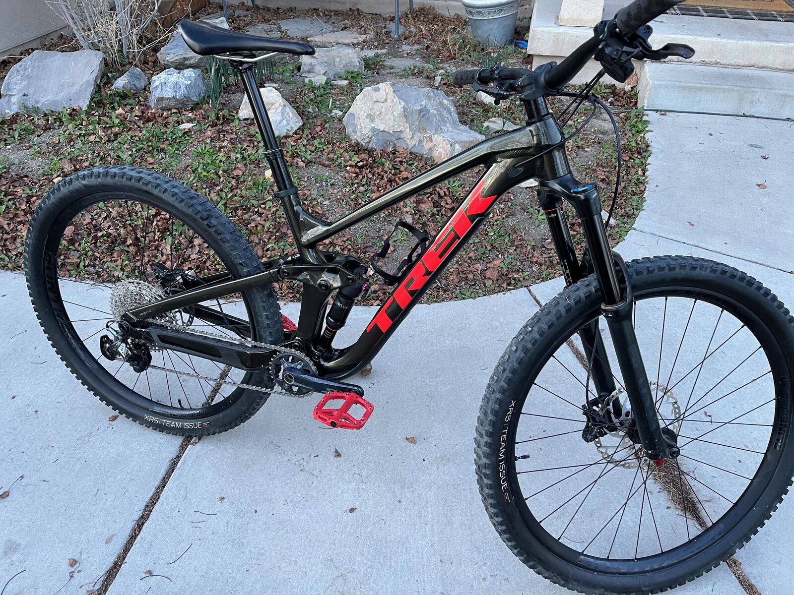 2022 Trek slash 7 Size medium