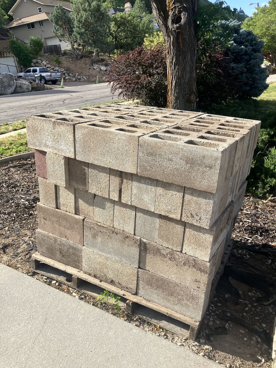 Used Concrete Blocks