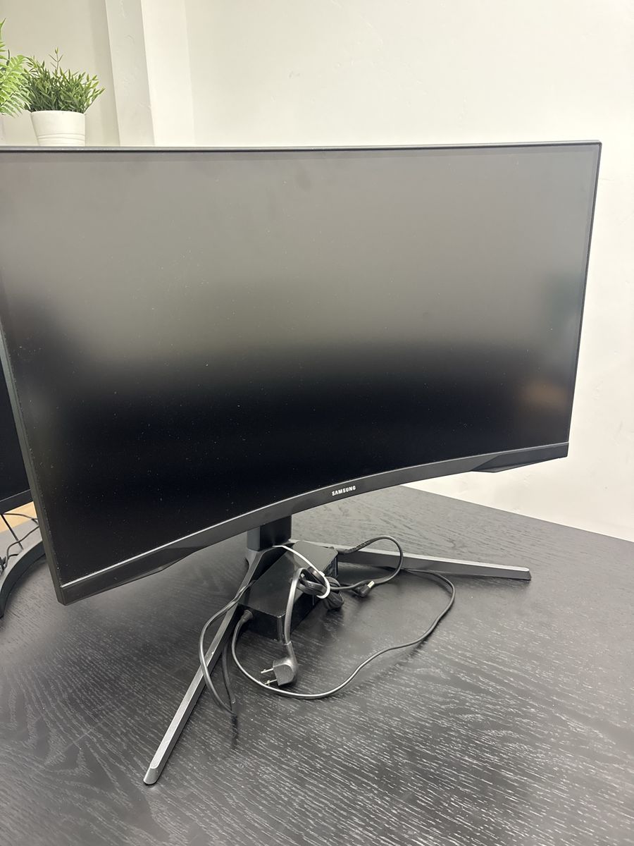 Samsung Odyssey G7 C27G75T 27" Curved Gaming Monitor