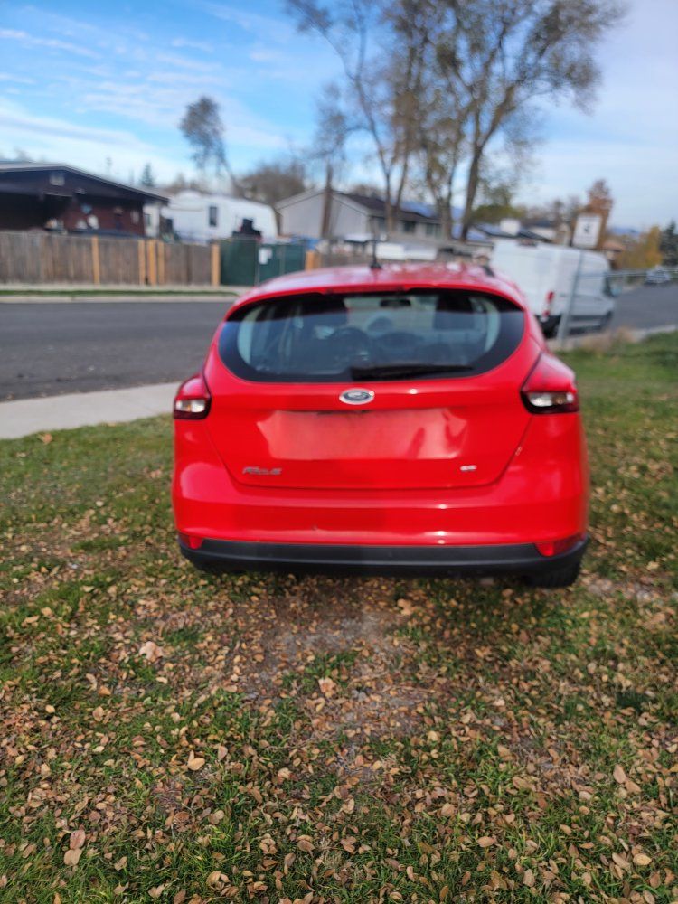 2015 FORD FOCUS SE