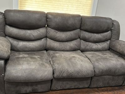 Reclining couches