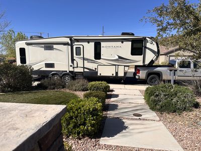 Montana High Country 2017 5th Wheel