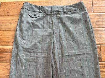 Women Size 14/16 Dress Capris