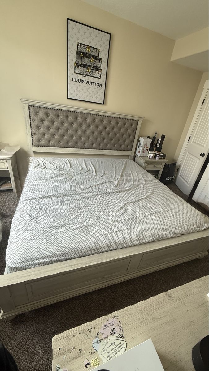 King Size Bed Room Set