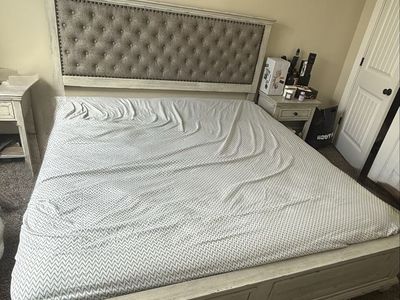 King Size Bed Room Set